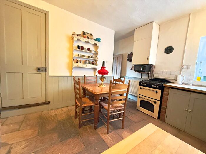 3 Bedroom House To Rent In Yardley Road, Acocks Green, B27