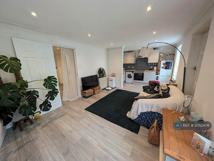 1 Bedroom Flat To Rent In Victoria Road, Cambridge, CB4