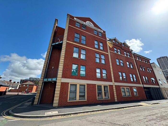 1 Bedroom Apartment To Rent In Harding House, Harding Street, Town Centre, Swindon, SN1