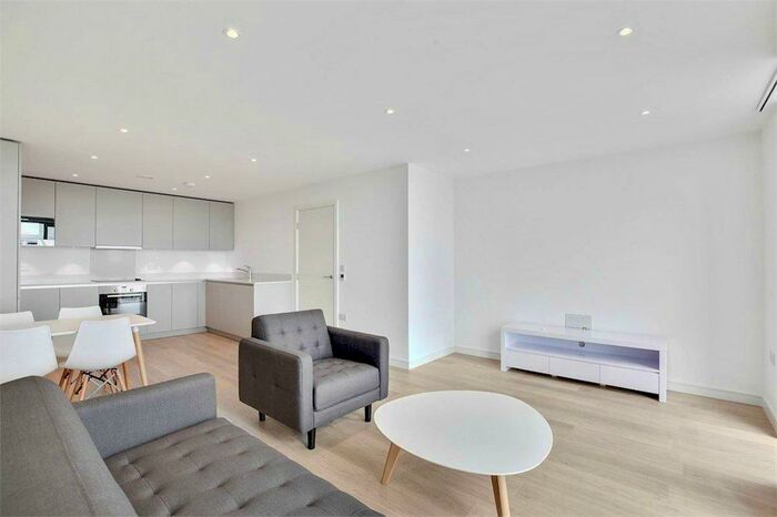 2 Bedroom Apartment To Rent In Pinnacle Apartments, Saffron Central Square, Croydon, CR0