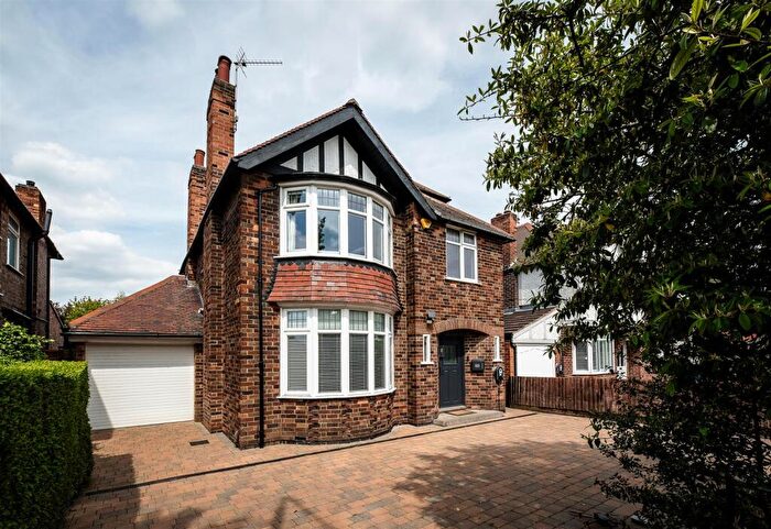 5 Bedroom Detached House For Sale In Davies Road, West Bridgford, NG2
