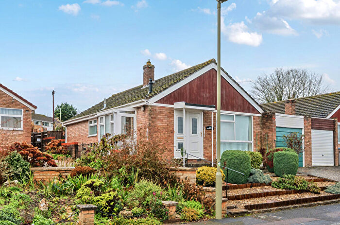 2 Bedroom Bungalow For Sale In Dene Rise, Witney, Oxfordshire, OX28