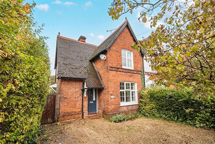 3 Bedroom Semi-Detached House For Sale In Switchback Road South, Maidenhead, SL6