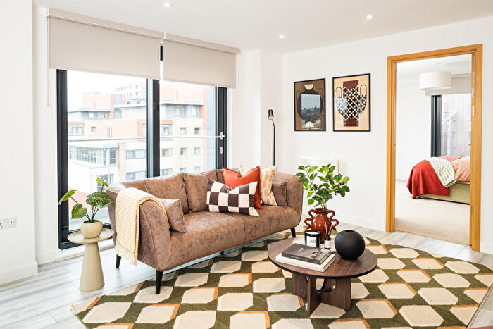 2 Bedroom Apartment To Rent In The Radiant, Kirkstall Road, Leeds, West Yorkshire, LS3