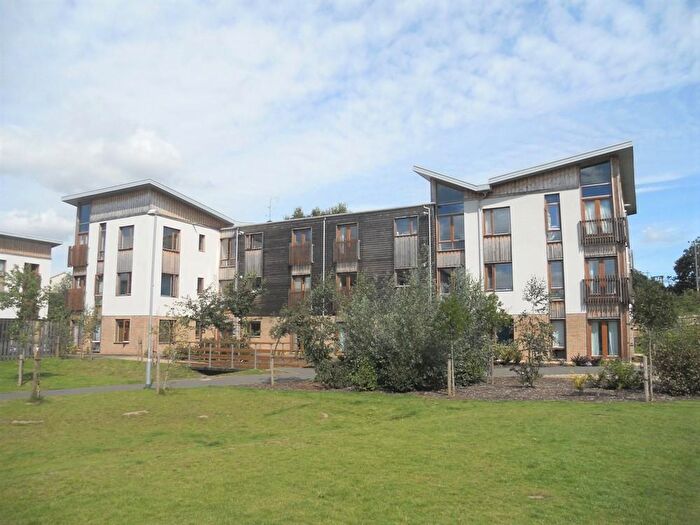 1 Bedroom Flat To Rent In Cowleaze, Chippenham, SN15