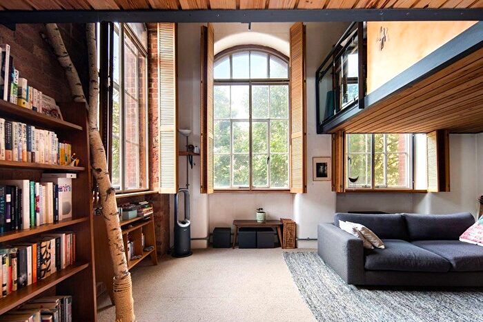 2 Bedroom Flat For Sale In Manhattan Building, Fairfield Road, Bow, London, E3