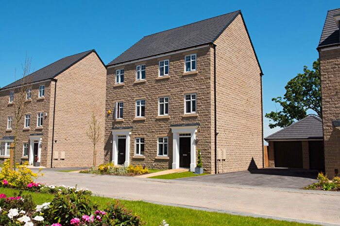 3 Bedroom End Of Terrace House For Sale In "Cannington" At Main Road, Wharncliffe Side, Sheffield, S35