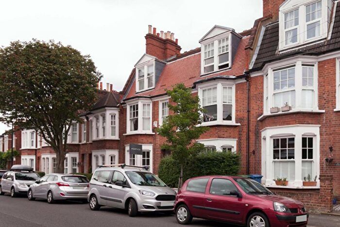 1 Bedroom Flat To Rent In Ryedale, SE22