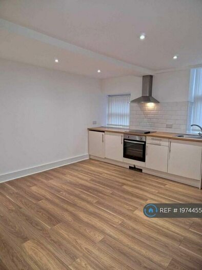 1 Bedroom Flat To Rent In Dugdale Street, Burnley, BB11