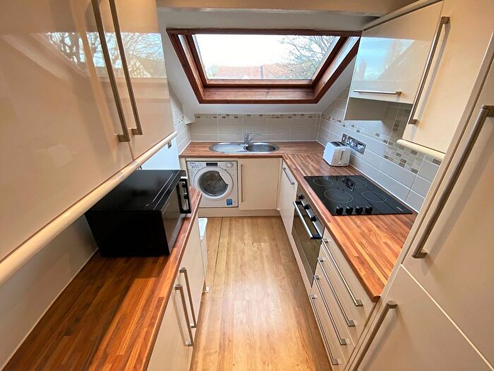 2 Bedroom Flat To Rent In Portland Road, Birmingham, B13