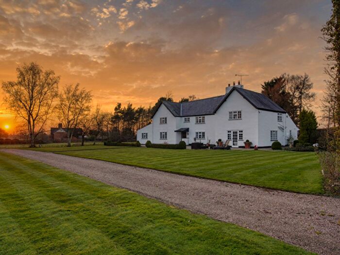 4 Bedroom Property For Sale In Old Hall Lane, Hargrave, CH3