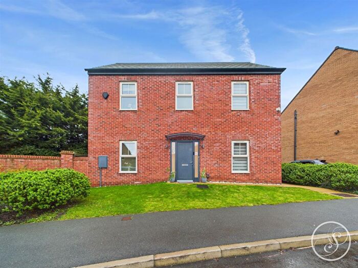 Detached House For Sale In Cardwell Road, Leeds, LS14