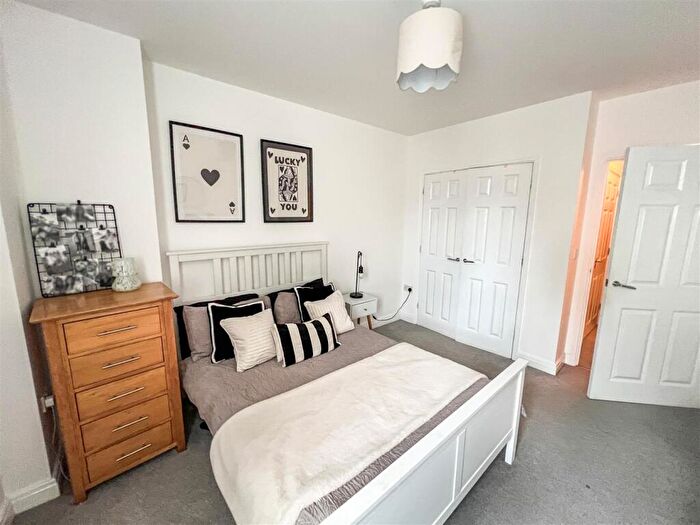 1 Bedroom Apartment For Sale In Ushers Court, Trowbridge, BA14