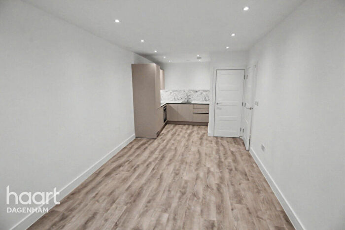 1 Bedroom Apartment To Rent In Gale Street, Dagenham, RM9