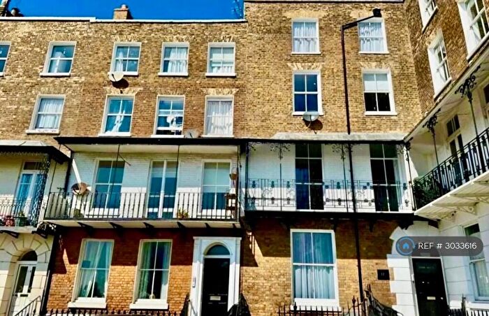 2 Bedroom Flat To Rent In Albion Place, Ramsgate, CT11