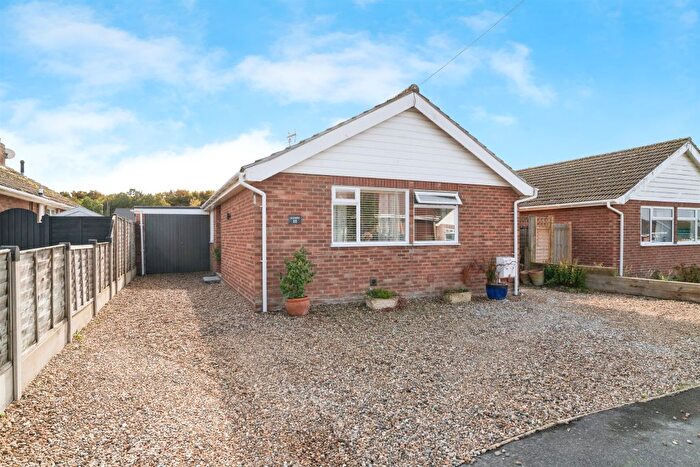 3 Bedroom Detached Bungalow For Sale In Lodge Close, Holt, NR25