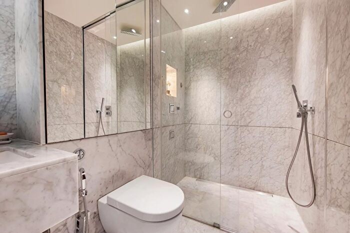 2 Bedroom Flat For Sale In Meadows House, Park Street, Chelsea Creek, London, SW6