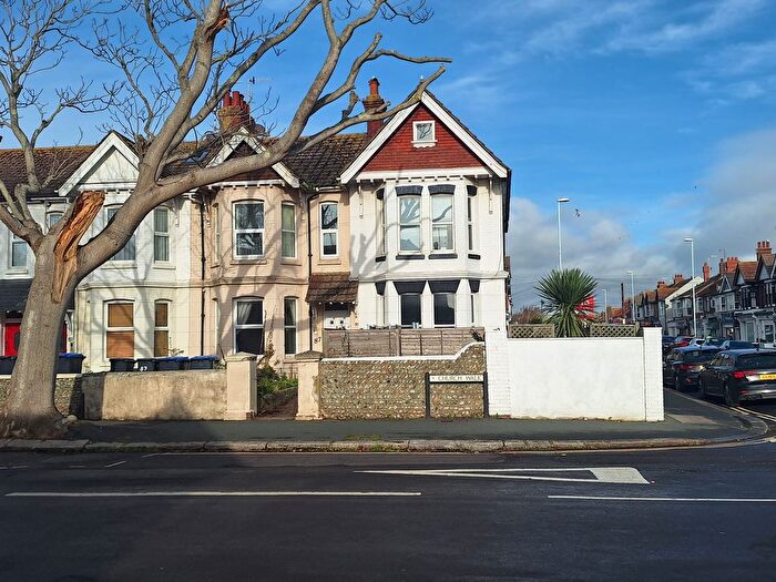 5 Bedroom End Terrace House For Sale In Church Walk, Worthing, BN11