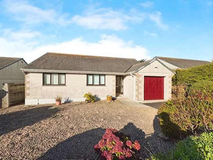 3 Bedroom Detached Bungalow For Sale In Porthleven, Detached Bungalow With Views, TR13