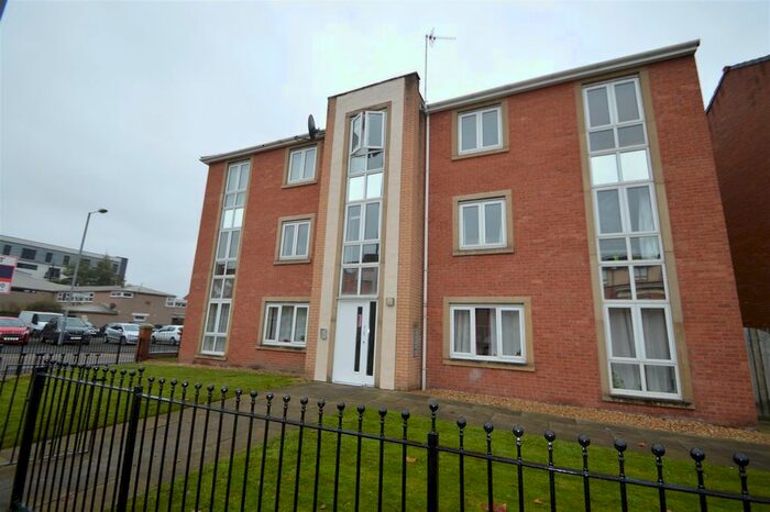 2 Bedroom Flat To Rent In Royce Road, Hulme, Manchester, M15
