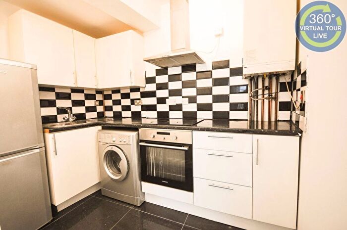 1 Bedroom Flat To Rent In Priory Street, Bedford, MK40