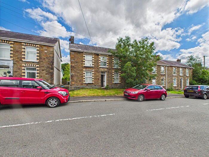 3 Bedroom Detached House For Sale In Tirycoed Road, Glanamman, Ammanford, SA18