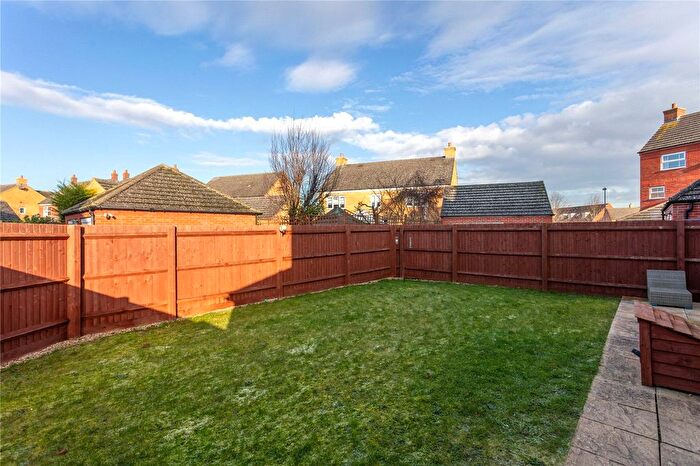 5 Bedroom Detached House To Rent In Ashmead Road, Bedford, Bedfordshire, MK41