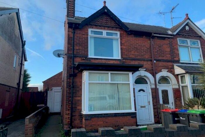 3 Bedroom Semi-Detached House To Rent In Priestsic Road, Sutton-In-Ashfield, NG17