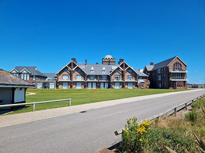 1 Bedroom Apartment For Sale In The Rest, Rest Bay, Porthcawl, CF36
