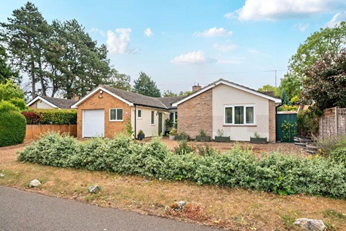 4 Bedroom Detached Bungalow For Sale In Church End, Biddenham, MK40