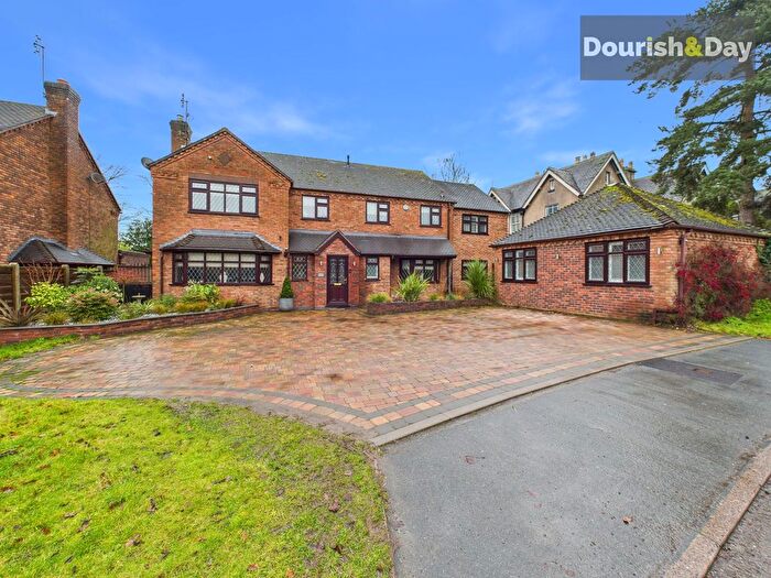 4 Bedroom Detached House For Sale In Kenderdine Close, Bednall, ST17