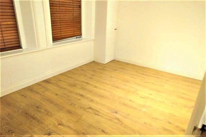 1 Bedroom Flat To Rent In Mansfield Road, Ilford, IG1