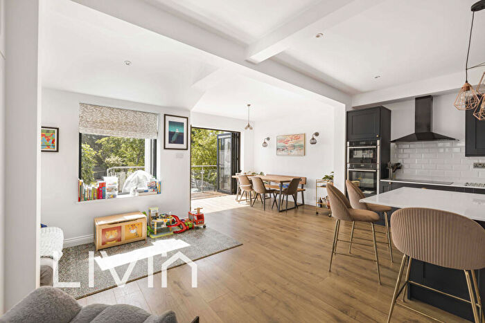 5 Bedroom House For Sale In Howden Road, South Norwood, SE25