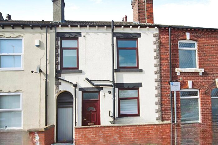 3 Bedroom Terraced House For Sale In Gillett Lane, Rothwell, Leeds, West Yorkshire, LS26