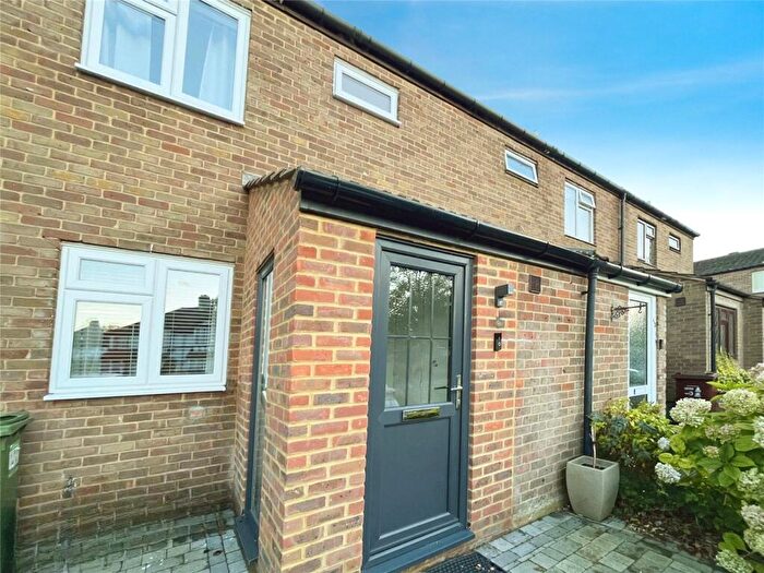 2 Bedroom Flat To Rent In Redford Avenue, Wallington, SM6