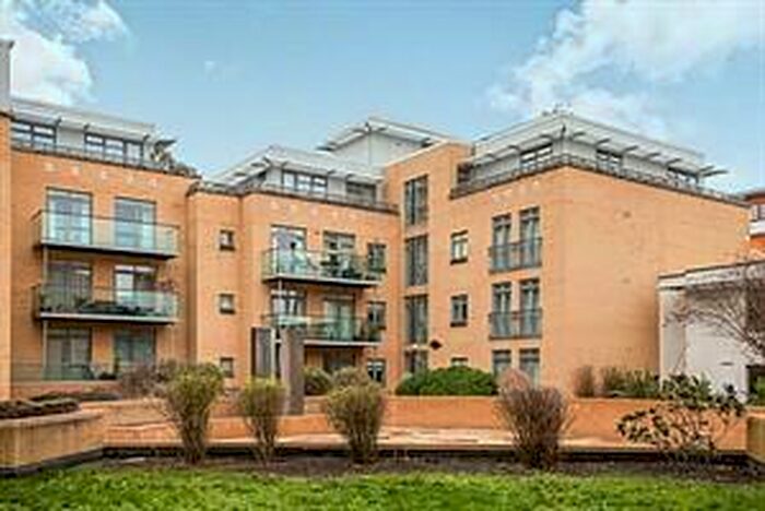 2 Bedroom Property To Rent In The Belvedere, Homerton Street, CB2