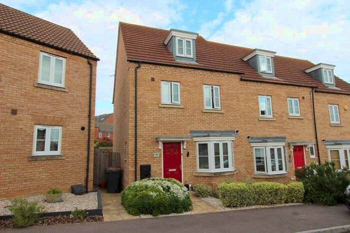 4 Bedroom Property To Rent In Turnham Drive, Leighton Buzzard LU7