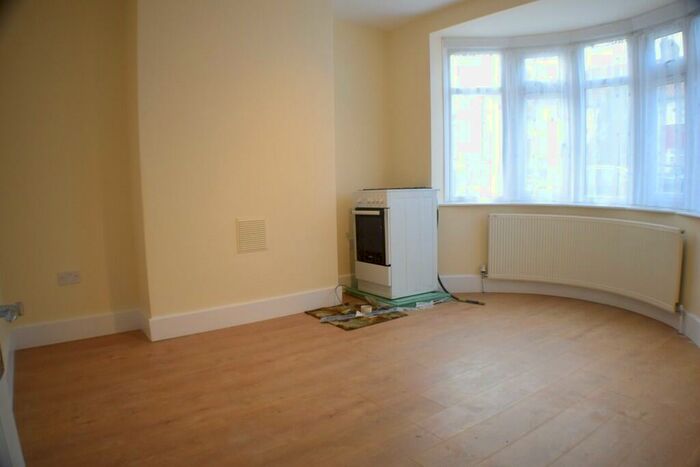 3 Bedroom Terraced House To Rent In Boycroft Avenue, London, NW9