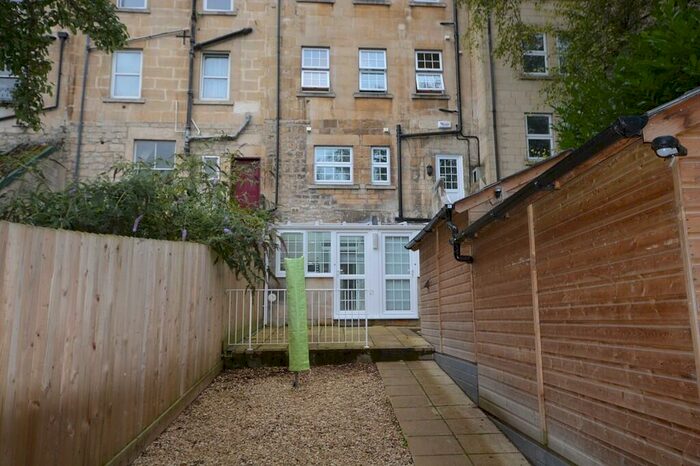 Studio To Rent In Wood Street - Lower Bristol Road, BA2