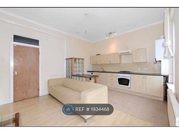 1 Bedroom Flat To Rent In Askew Road, London, W12