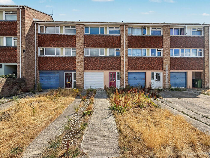 3 Bedroom Terraced House For Sale In The Lees, Faringdon, SN7