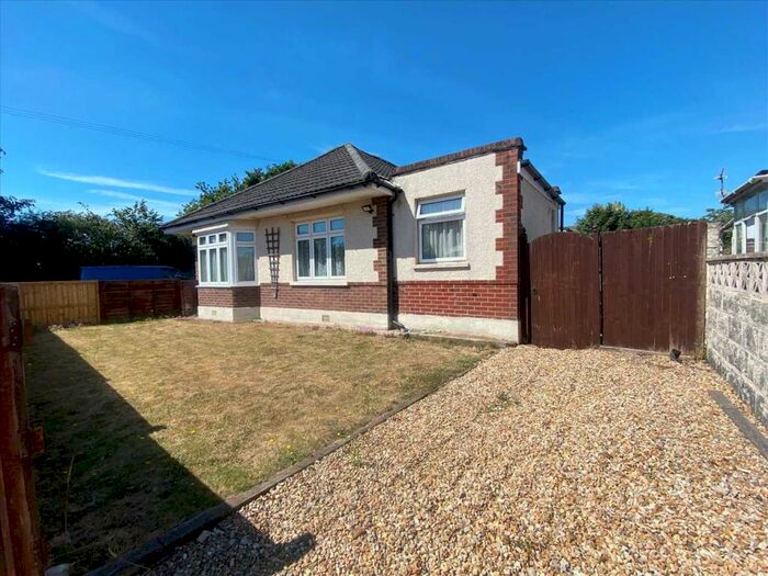 3 Bedroom Bungalow To Rent In Parham Road, Bournemouth, BH10