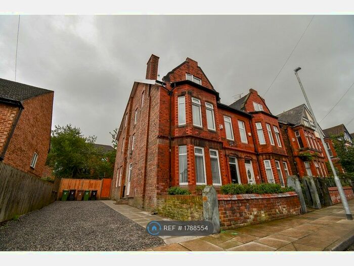 8 Bedroom Semi-Detached House To Rent In Osborne Road, Prenton, CH43