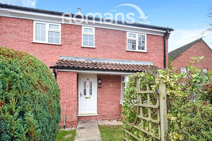 2 Bedroom Terraced House For Sale In Bedfordshire Way, Wokingham, Berkshire, RG41