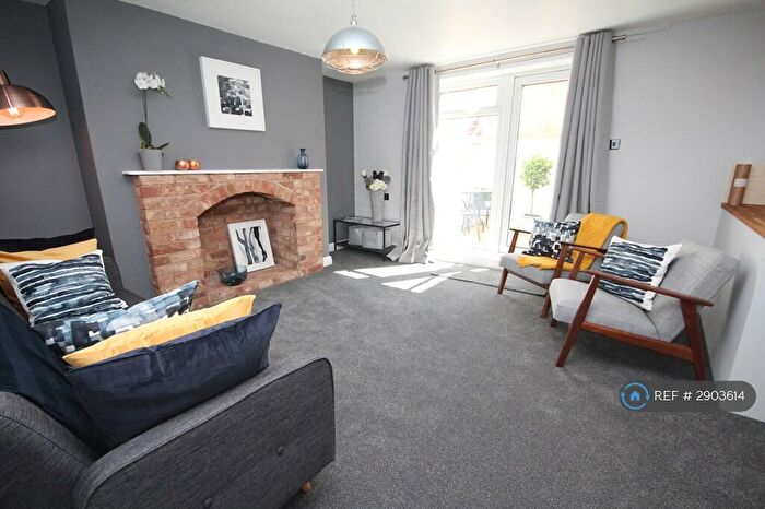 1 Bedroom Flat To Rent In Clarendon Square, Leamington Spa, CV32