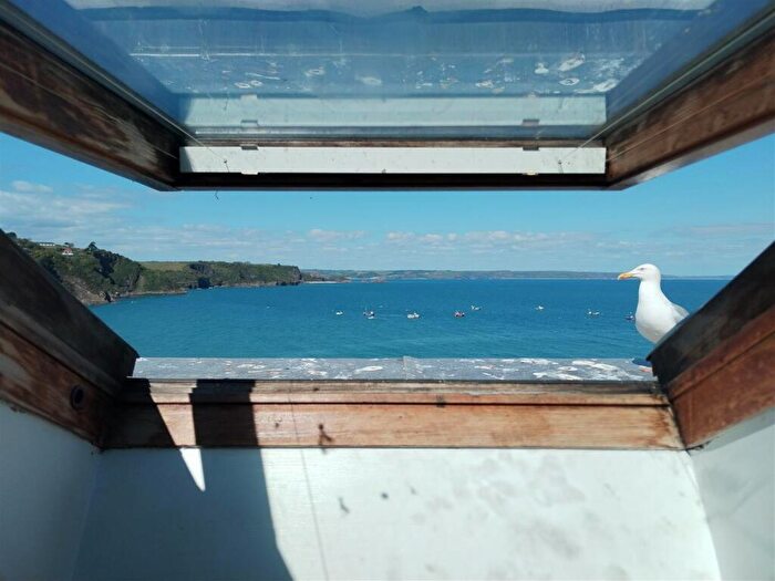 1 Bedroom Flat For Sale In Crackwell Street, Tenby, SA70