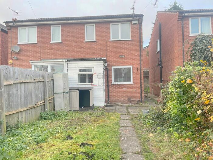 2 Bedroom Terraced House To Rent In Basford Road, Nottingham, NG6