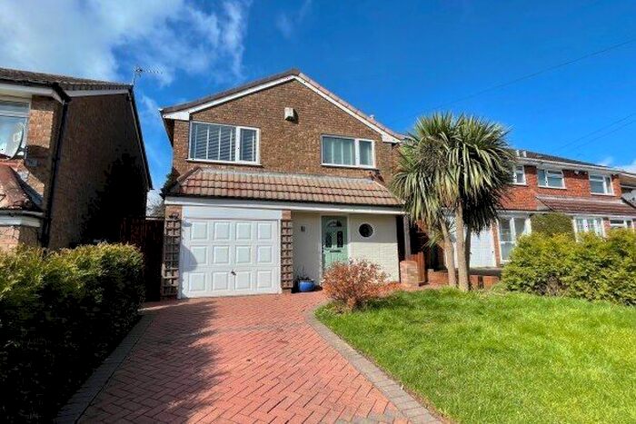 3 Bedroom Property To Rent In The Dell, Birmingham, B31