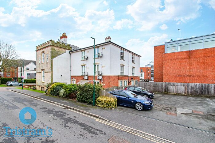 1 Bedroom Flat To Rent In Bishop House, Nottingham, NG7