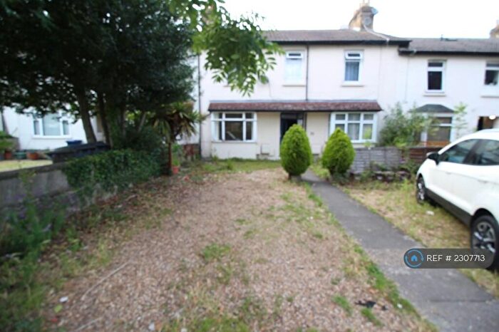 1 Bedroom Flat To Rent In St. Wilfrids Road, Barnet, EN4